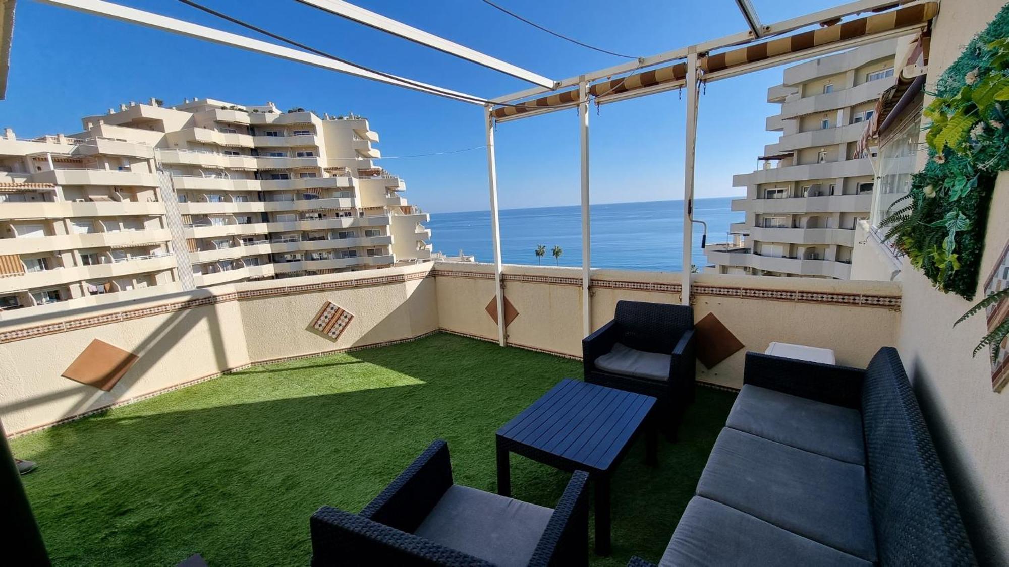 Benalbeach. Espectacular Terraza, Vistas Al Mar. Бенальмадена Екстер'єр фото